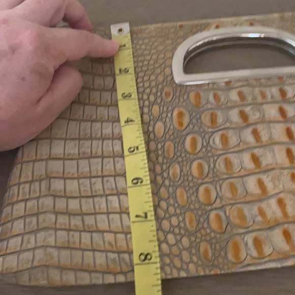 Kiki Pearl Genuine Alligator Clutch - Picture 4 of 8